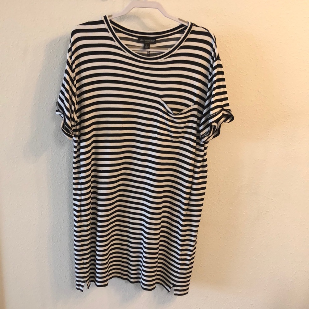 A Pea In The Pod Nursing Top